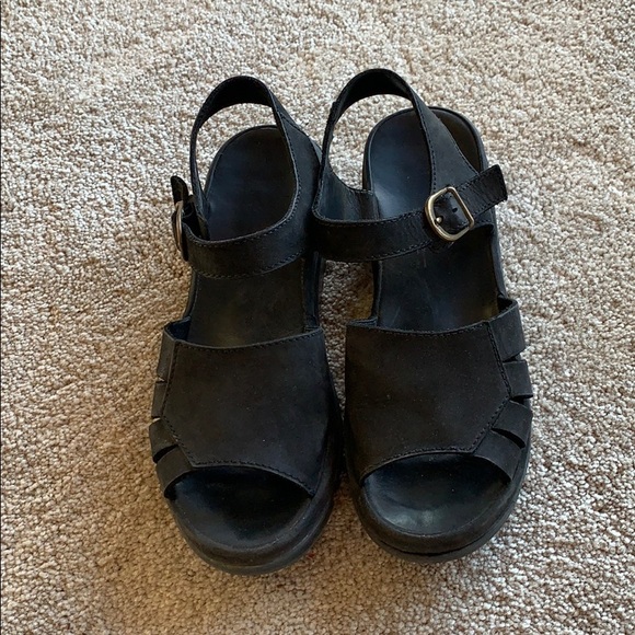 Zante Sandals - Picture 1 of 5